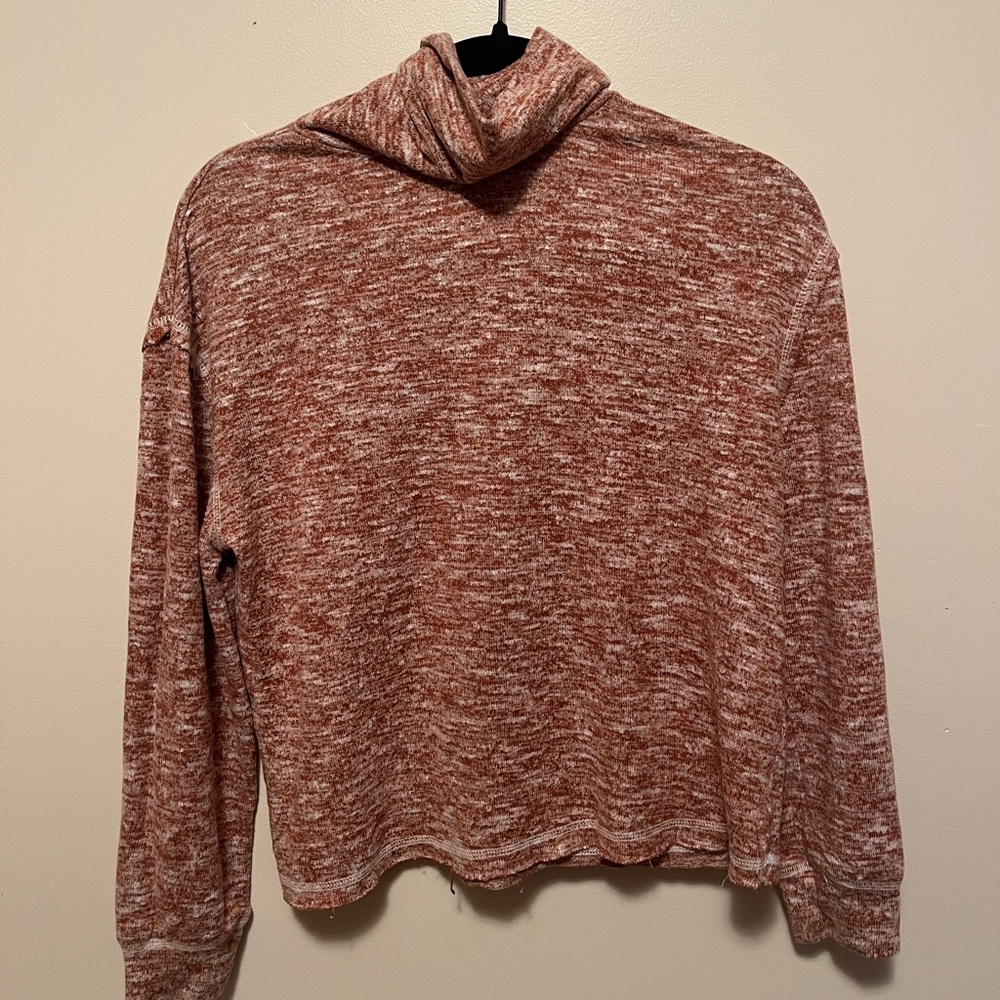 Heathered lightweight sweater from universal thread size XS